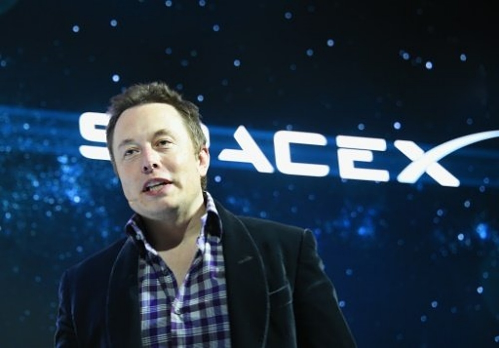 In row with Trump, Musk says will end critical US spaceship programme