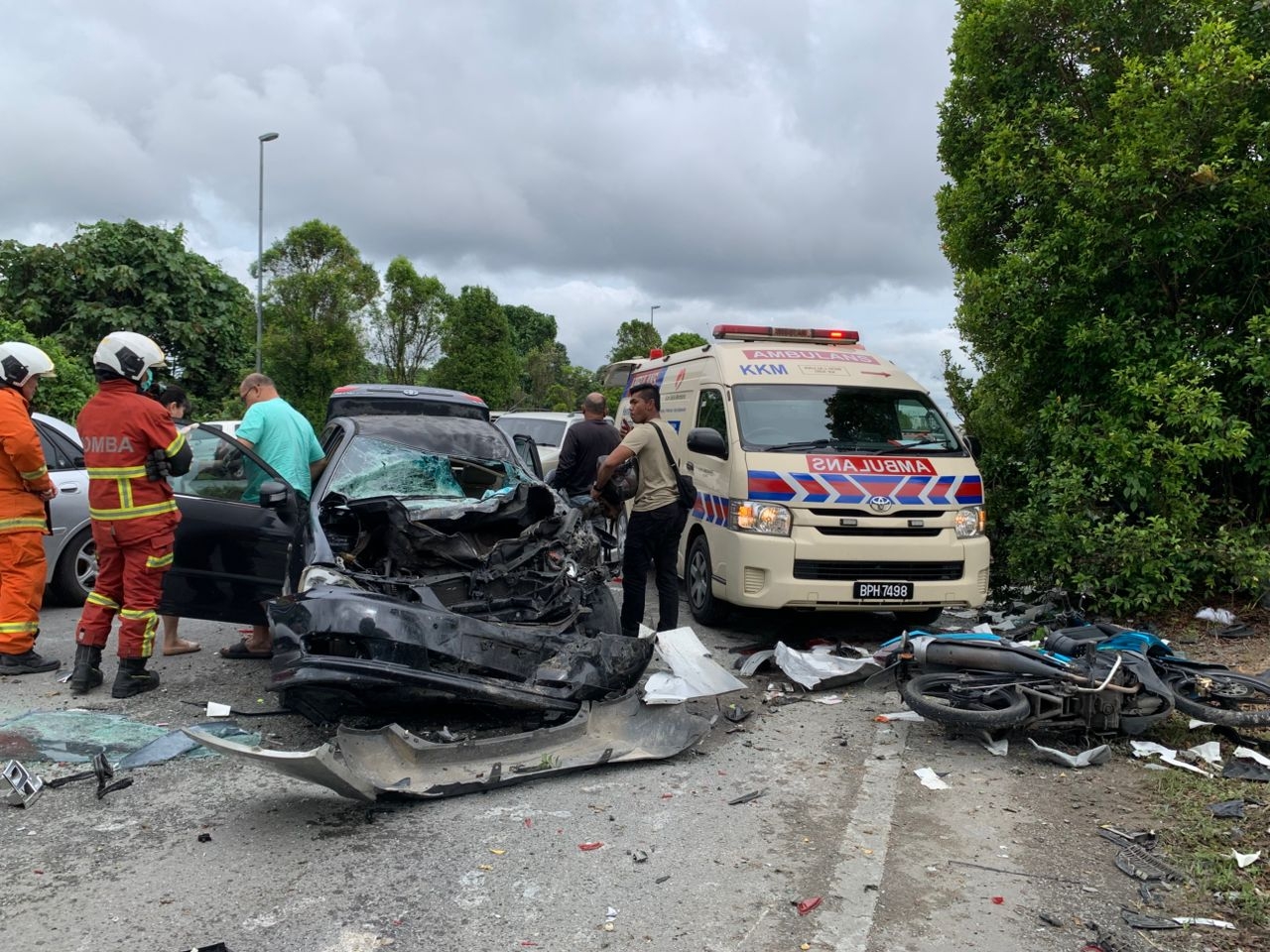 Teen driver, dad to be charged over fatal Jalan Teo Kui Seng accident