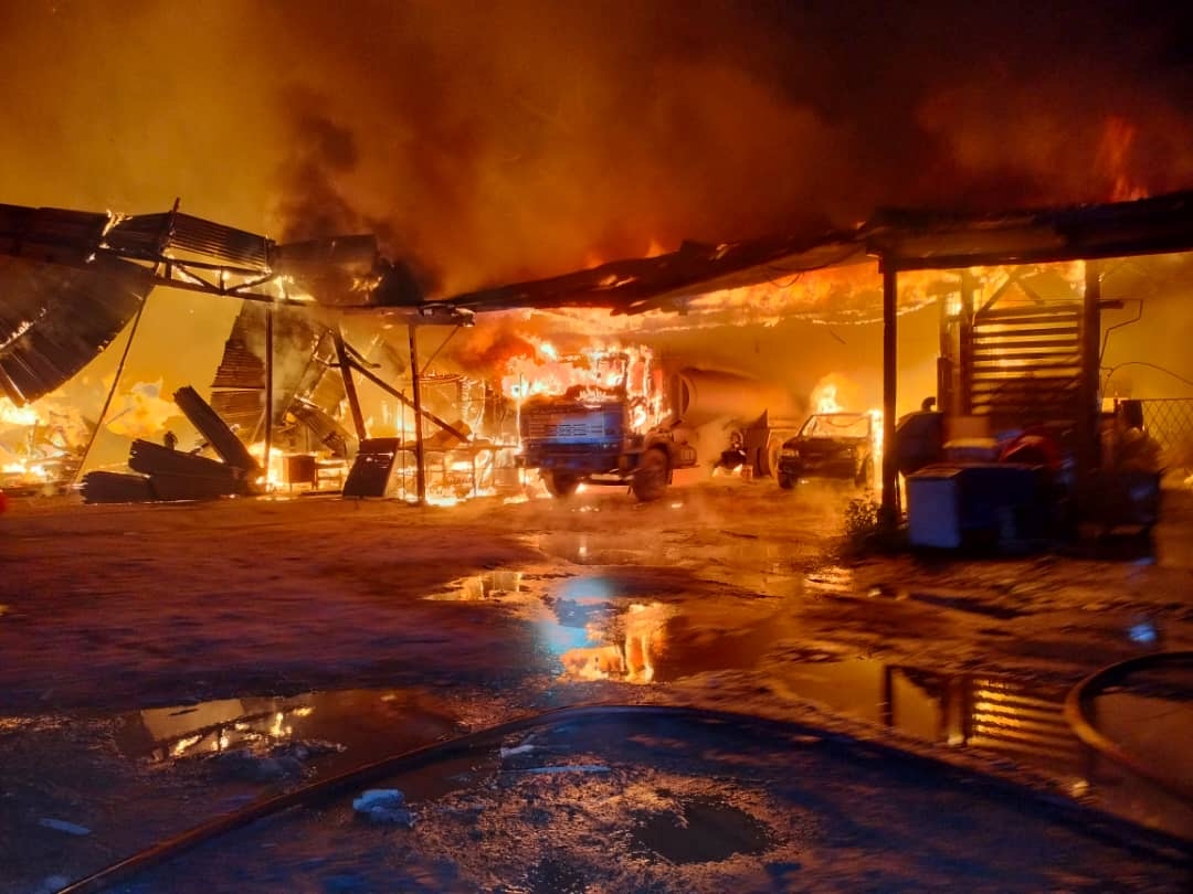 Factory, workers' quarters in Menggatal go up in smoke