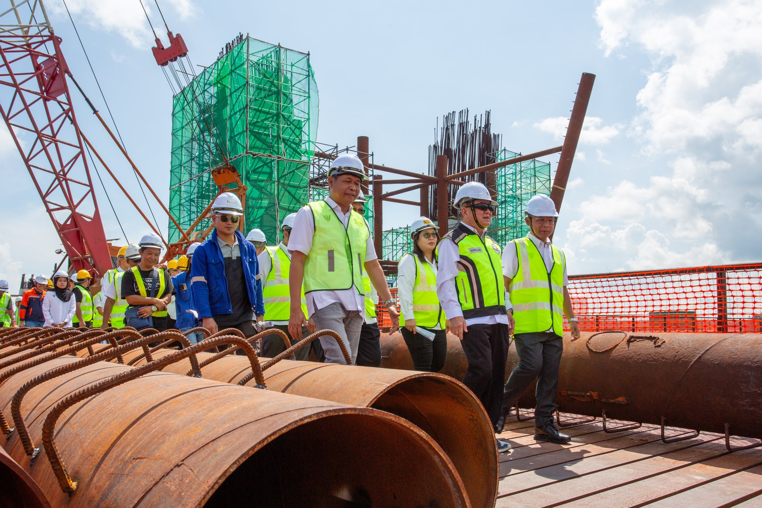 Uggah: Batang Rambungan Bridge set for early completion despite contractor change