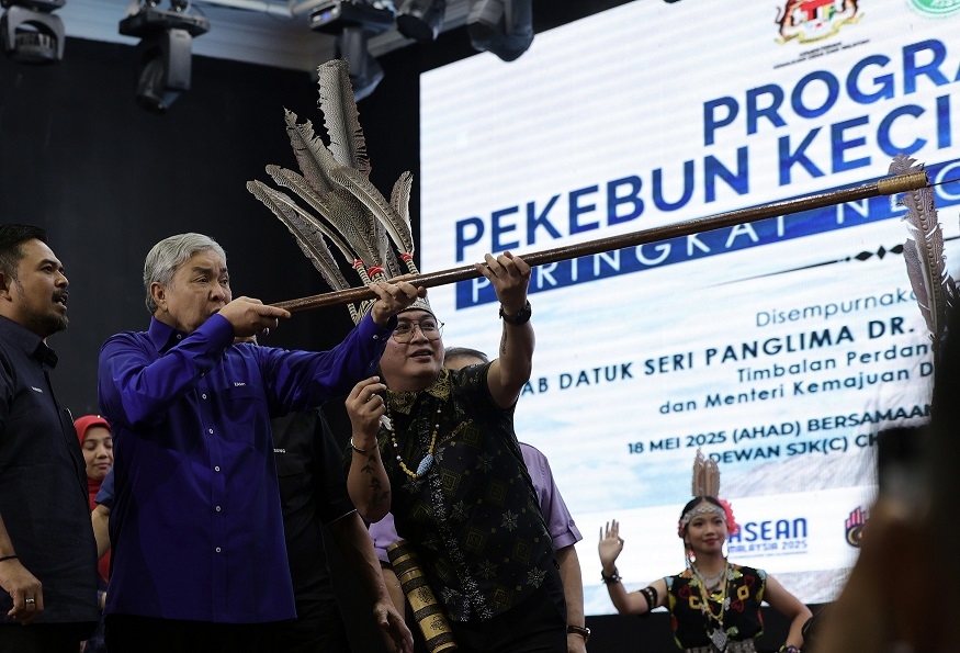 Ahmad Zahid wants RISDA to establish high-tech rubber depot in Sabah