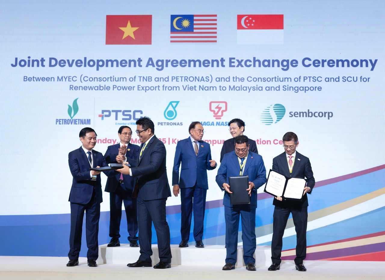 Malaysian, Vietnamese and Singaporean firms ink landmark deal for export of renewable energy
