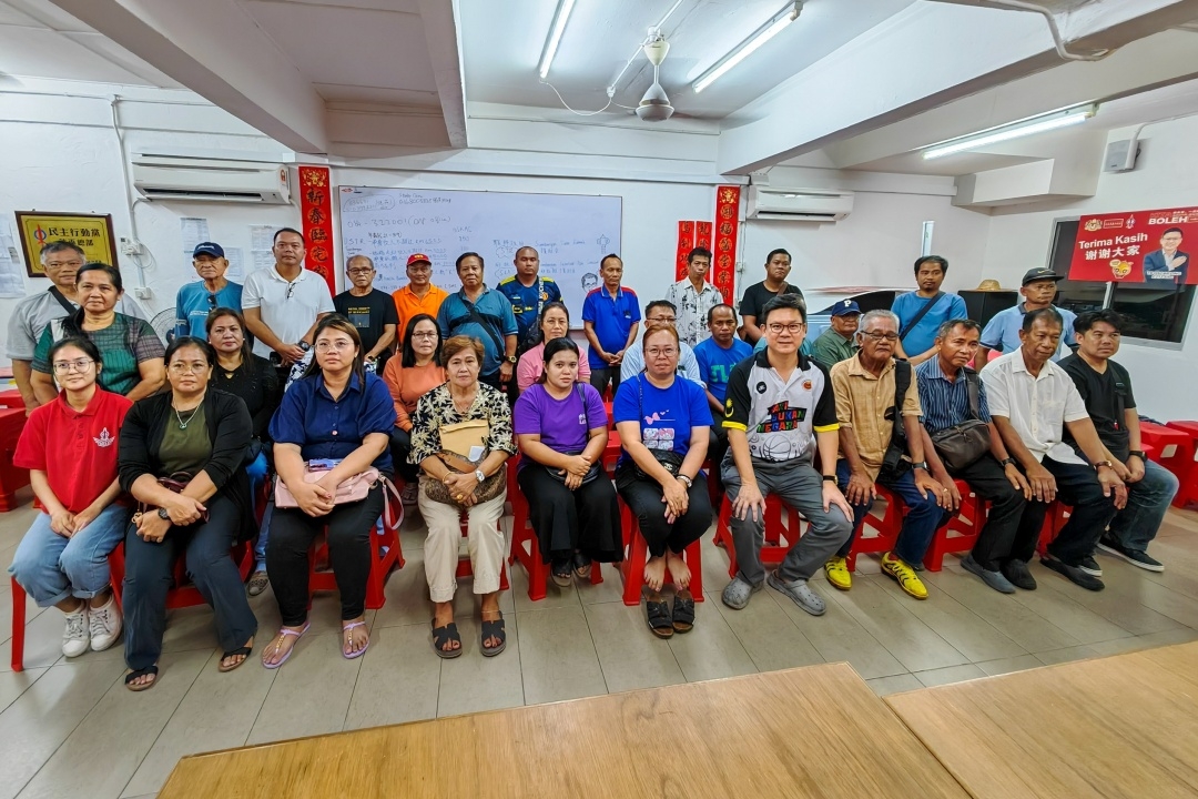 Sibu MP distributes Gawai grants to 69 JKKKs