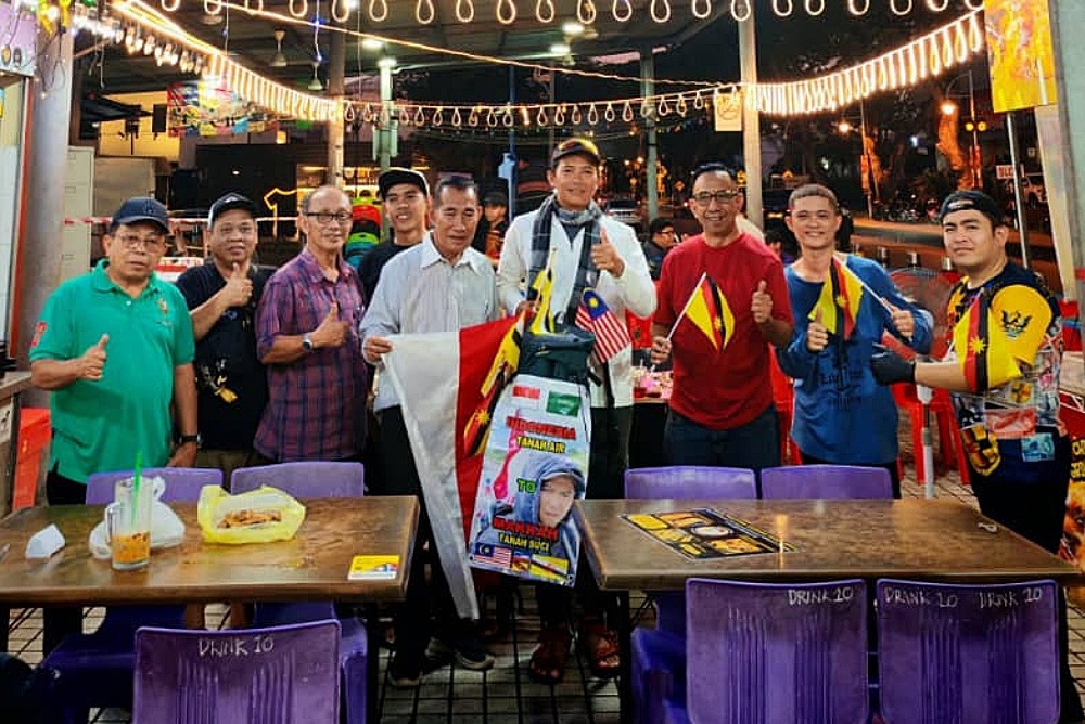 From Java to Makkah on foot: Miri welcomes peace walker Munawir