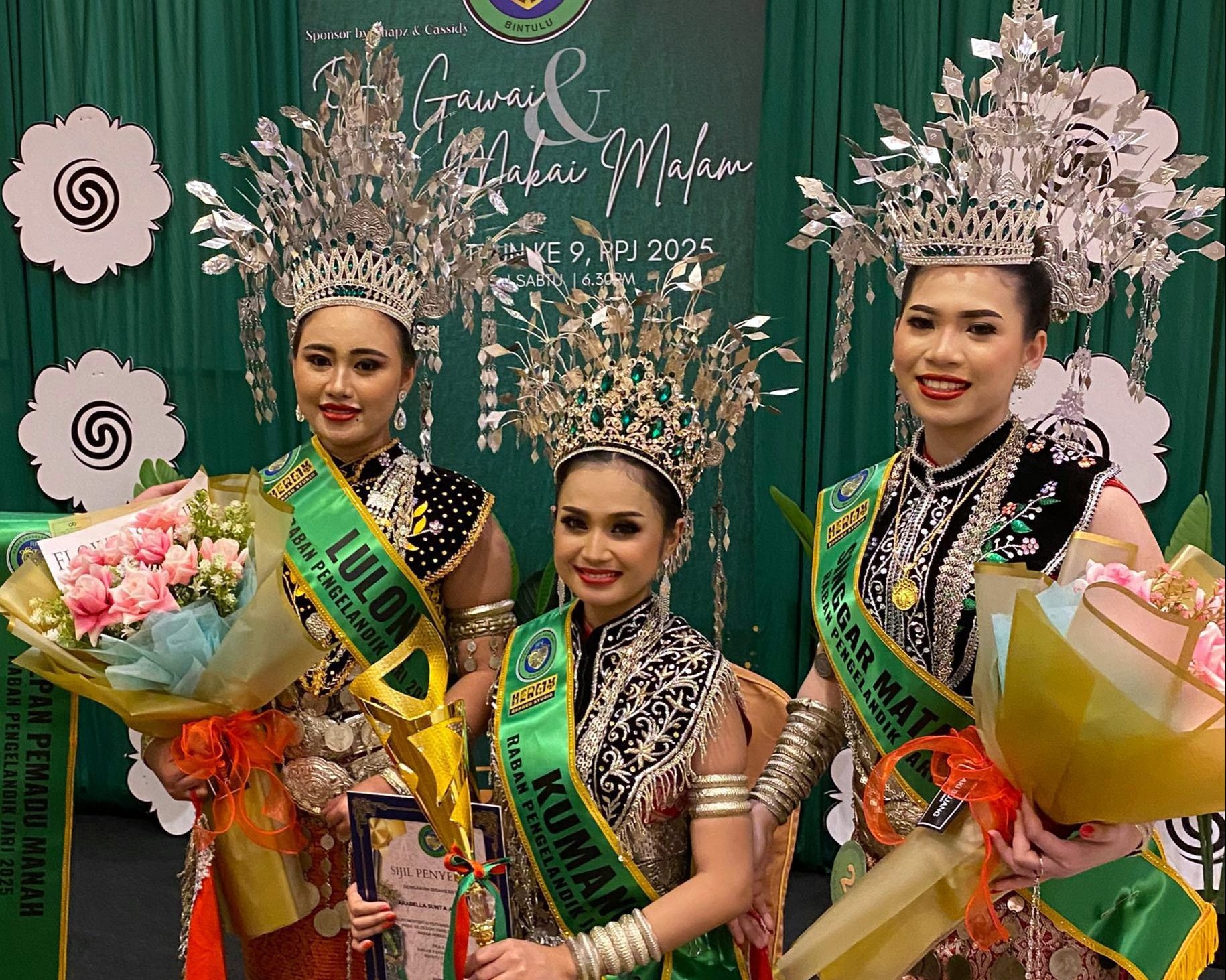 Arabella Sunta crowned Kumang Raban Pengelandik Jari