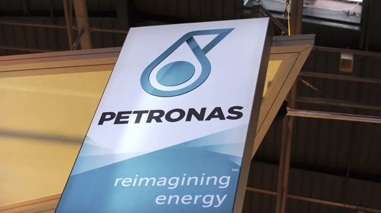 Petronas to cut 10 pct of its workforce, says Tengku Muhammad Taufik