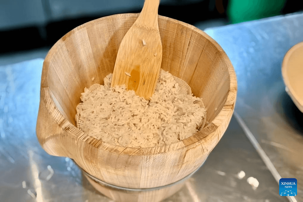 Chinese students cook 2,000-year-old rice dish based on ancient manuscript