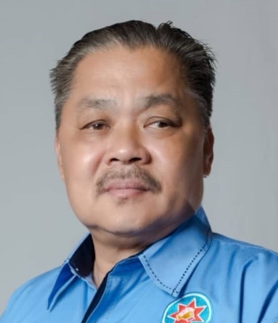 'We tackle poverty, not politicise it,' Robert tells Umno Youth