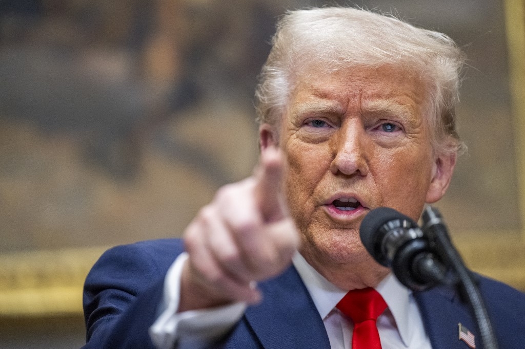 Trump slaps new travel ban on 12 countries