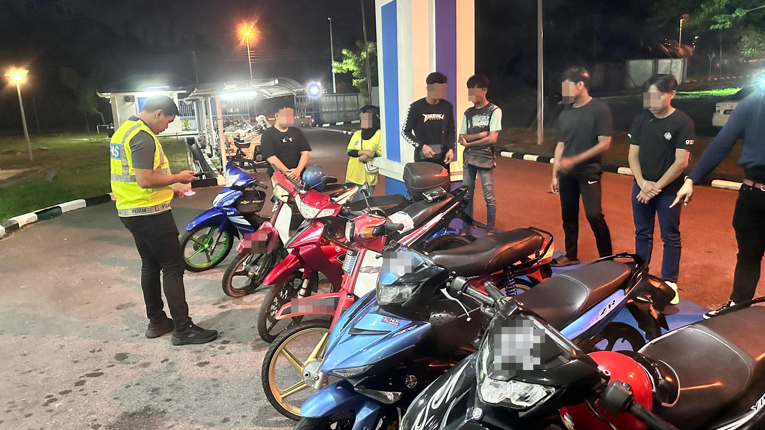 Op Samseng Jalanan: 15 motorcycles seized, 55 summonses issued in Miri