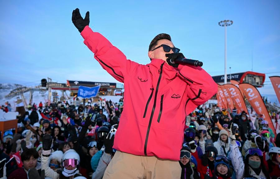 Declining popularity of karaoke among youth reveals China's evolving social soundtrack