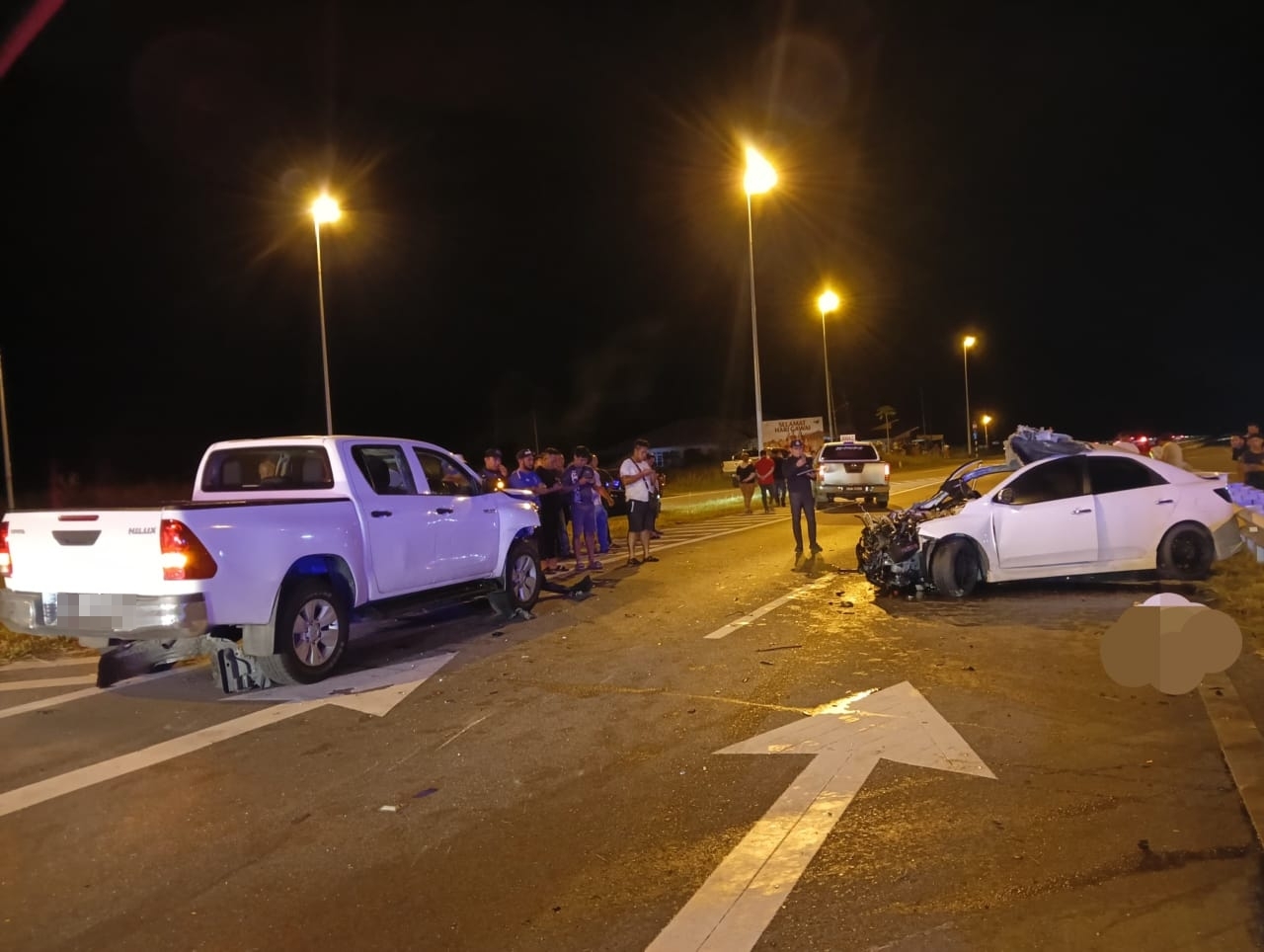 26-year-old man killed after three-car collision on Jalan Pan Borneo