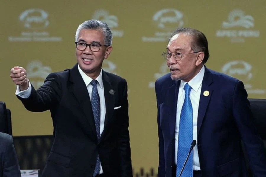 ‘The banker who crossed the aisle'