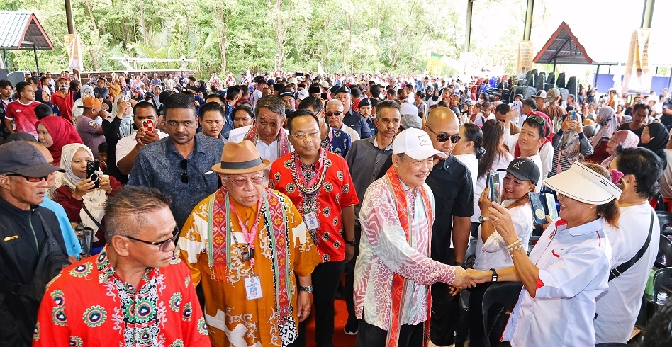 Local parties must lead Sabah's politics - Hajiji