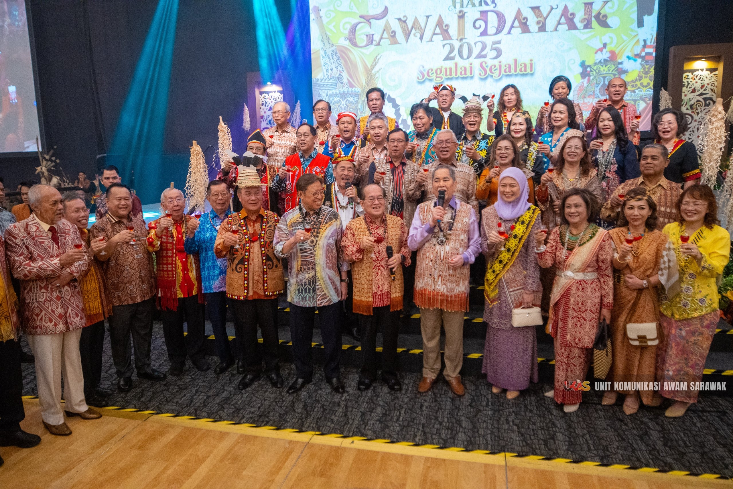 Orang Ulu community hosts state-level Gawai Dayak Open House 2025, drawing thousands