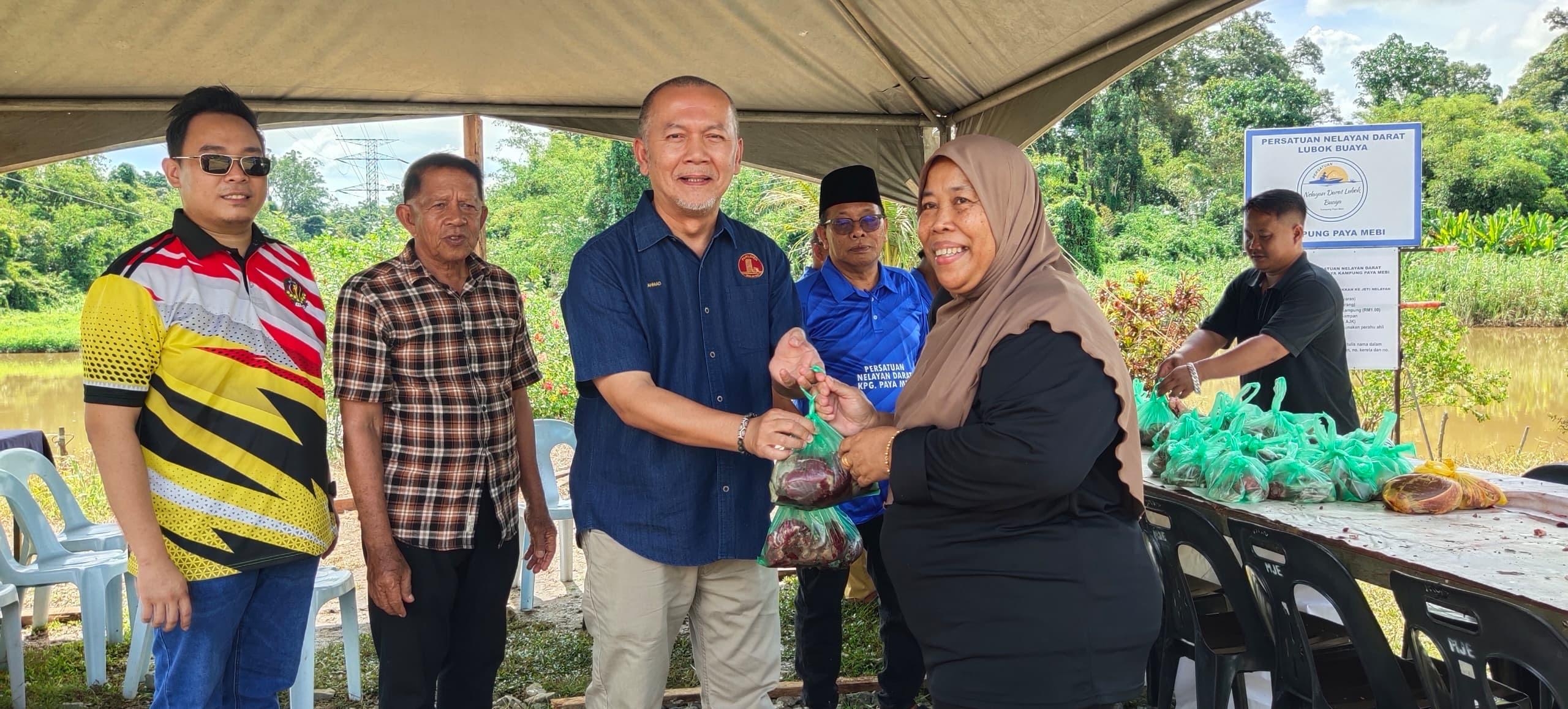 Spirit of sacrifice, unity shines in Aidiladha celebration at Batu Kitang jetty