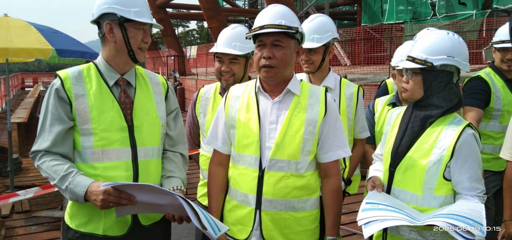 Ongoing Btg Rambungan bridge project to signal end of Kuching's reliance on ferry service