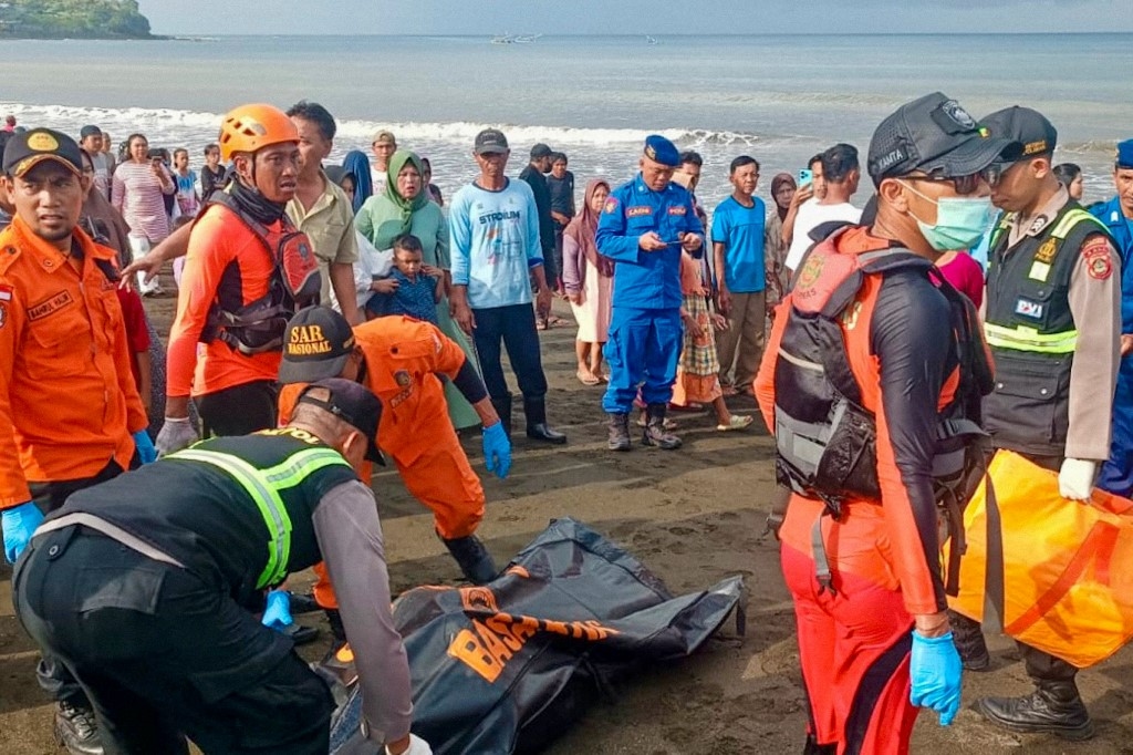 6 dead, 30 missing after ferry sinks on way to Indonesia's Bali