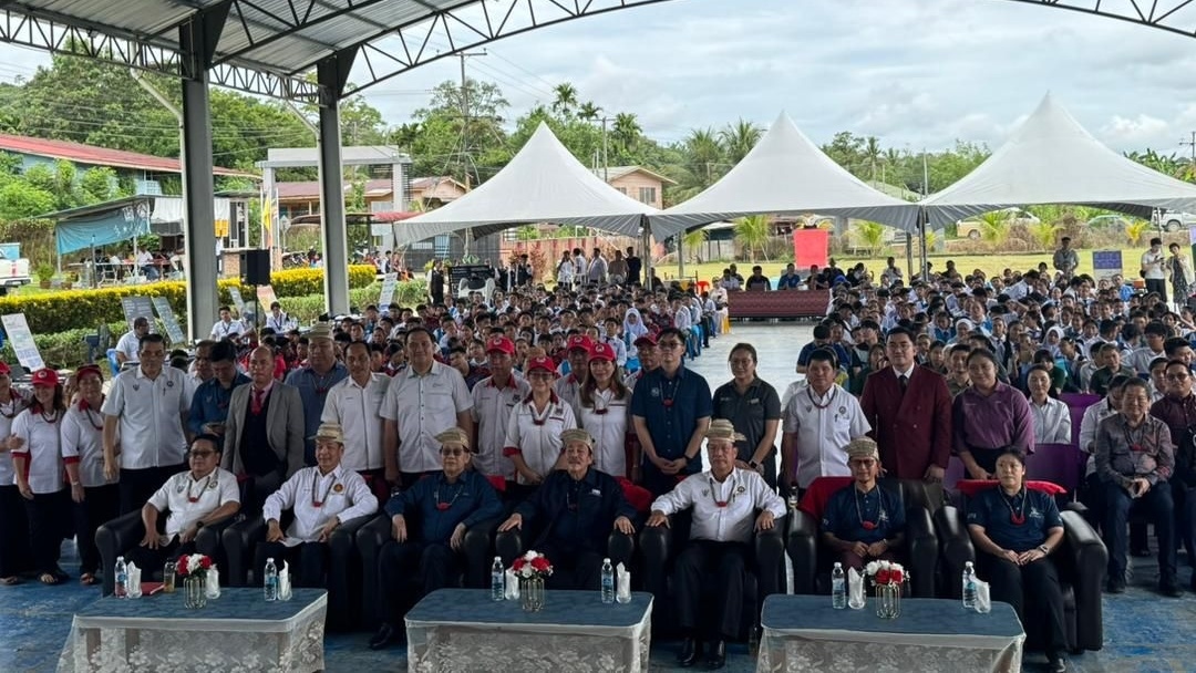 SOCOE leads industry support for rural STEM drive in Baram