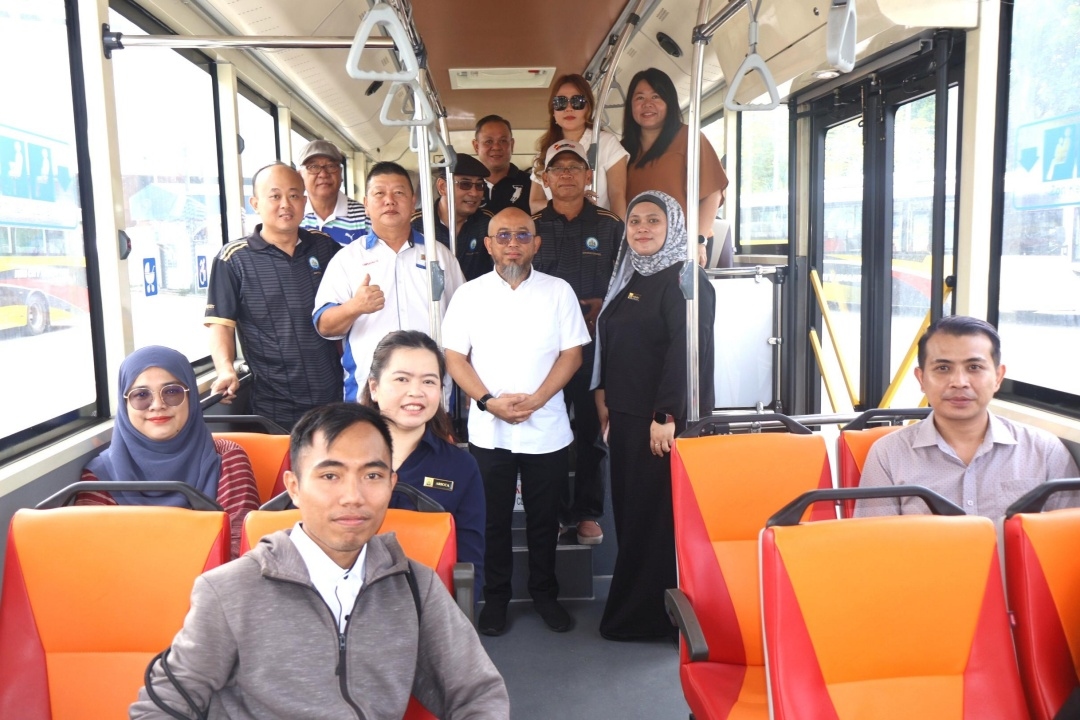 Miri Smart Bus tour showcases tourism potential, community concerns in Senadin