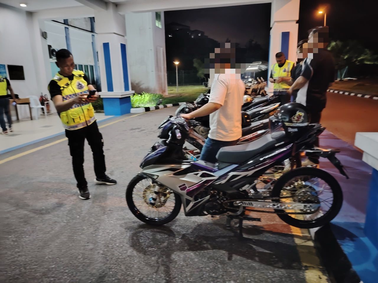 13 motorcycles seized, 57 summonses issued in Miri's 'Op Samseng Jalanan'