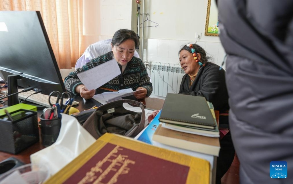 Tibetan doctor brings ancient healing to global stage