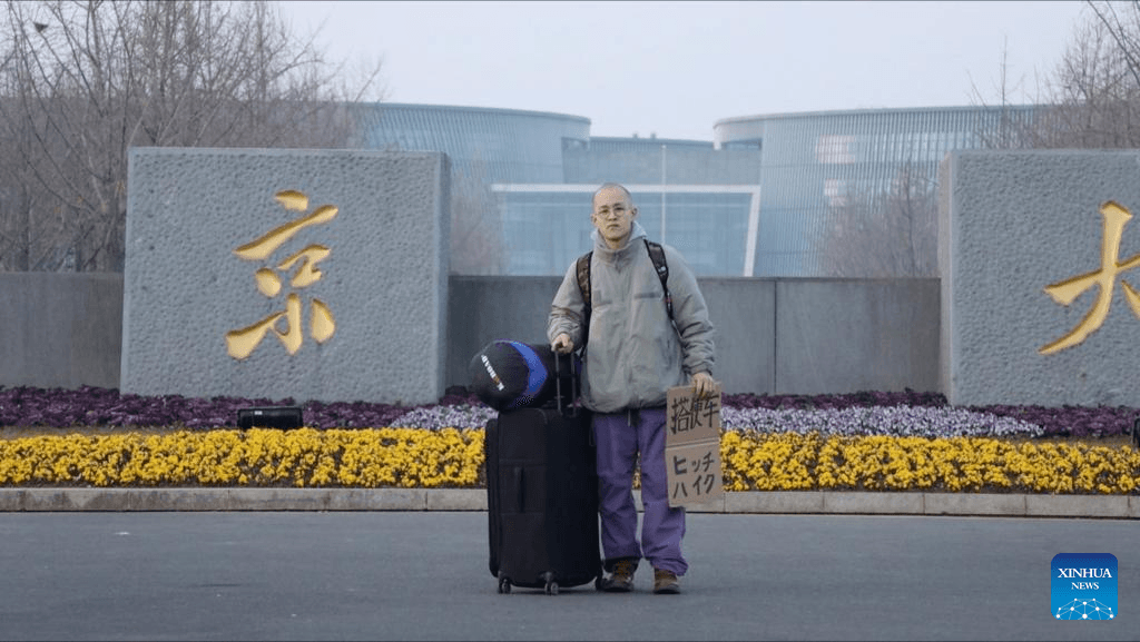 Japanese hitchhiker experiences authentic China beyond tourist trails