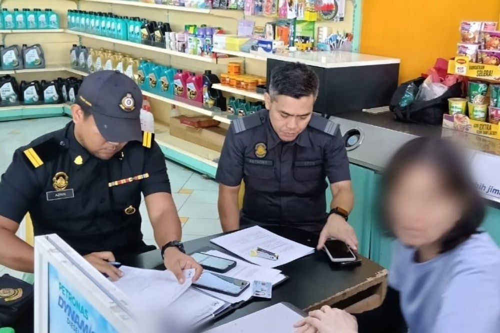 KPDN probes viral post of RON95 sale to foreign vehicle in Kuching