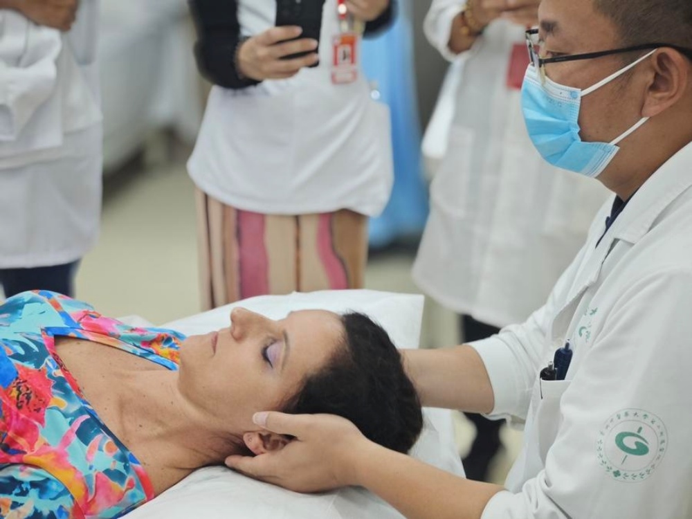 Traditional Chinese medicine bridges cultures, generations