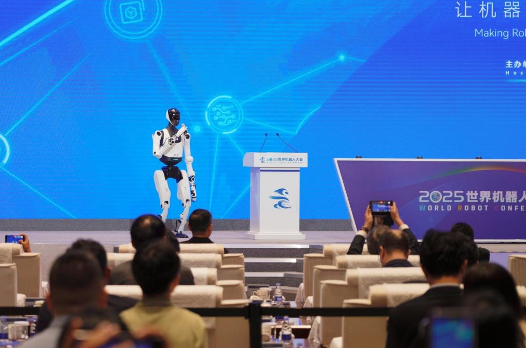 Intelligent robots emerging as "health guardians" in China