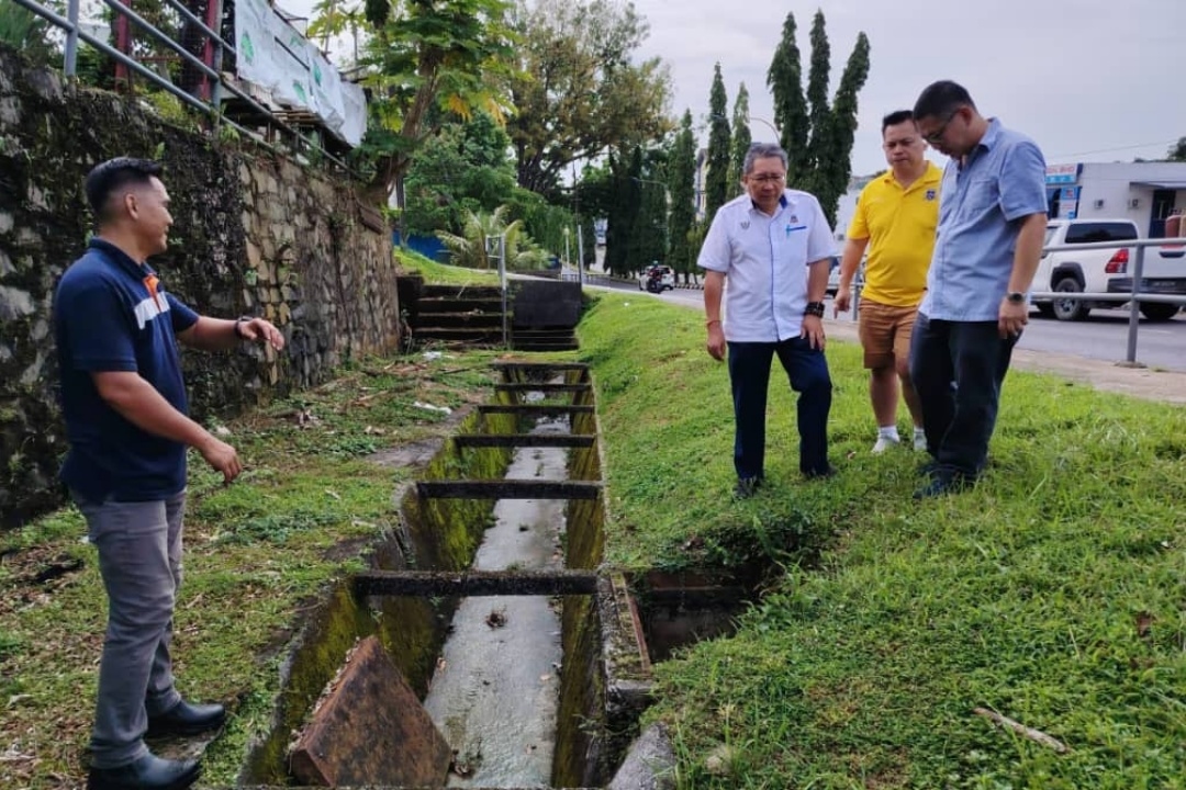 MBKS, TM fix 6 missing manhole covers along Jln Pending