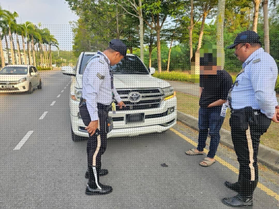 Op Pelbagai: 330 summonses issued for non-standard licence plates, other traffic offences