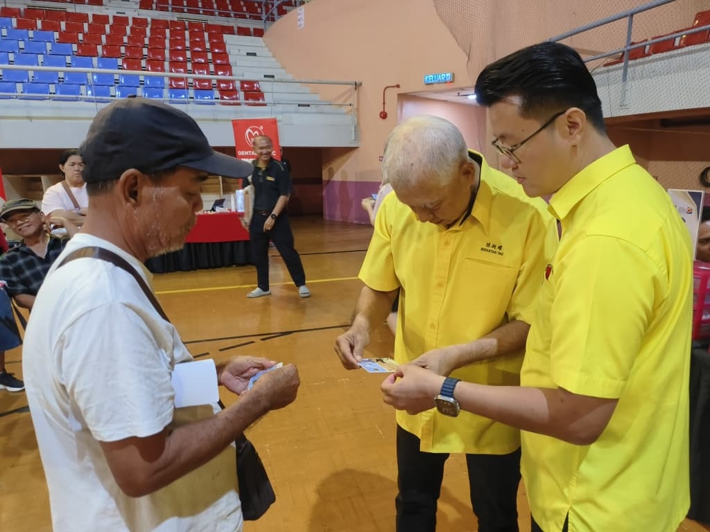 1,585 KGCs issued, 1,635 SCHB applications received at SUPP Piasau mobile service