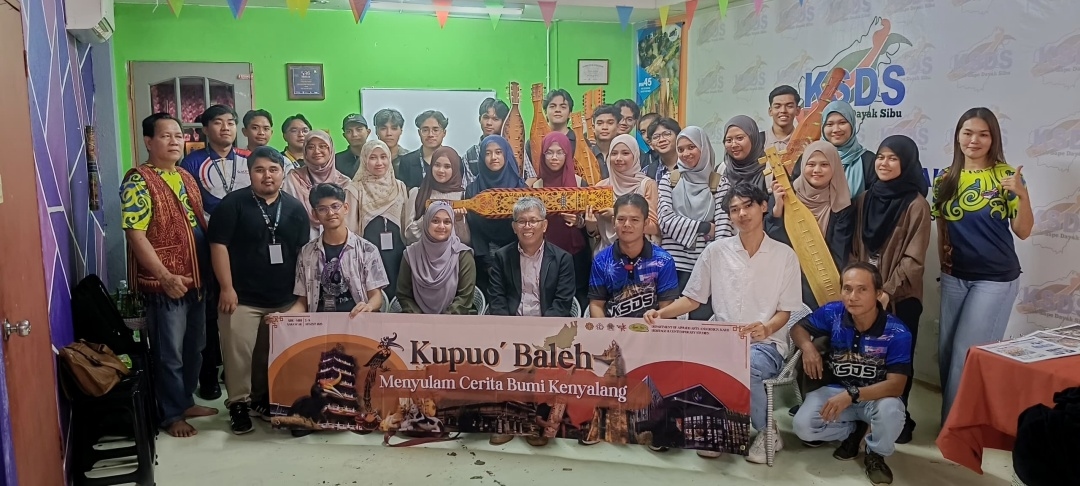 IIUM students explore sape heritage at Sibu Dayak Sape Club