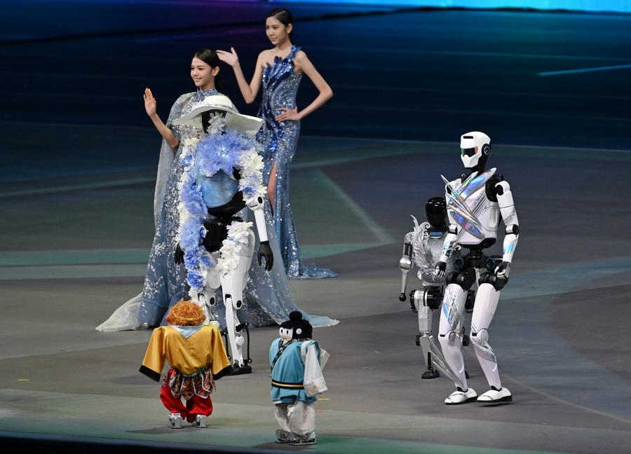 World's first humanoid robot games shine light on culture charm, tech applications
