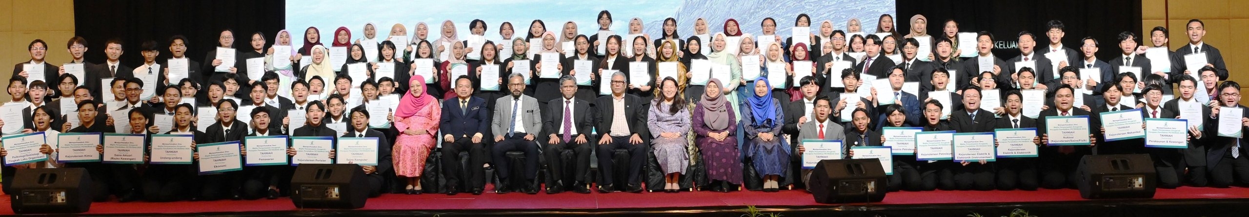 Petronas allocates RM28 million to sponsor outstanding Sabah students