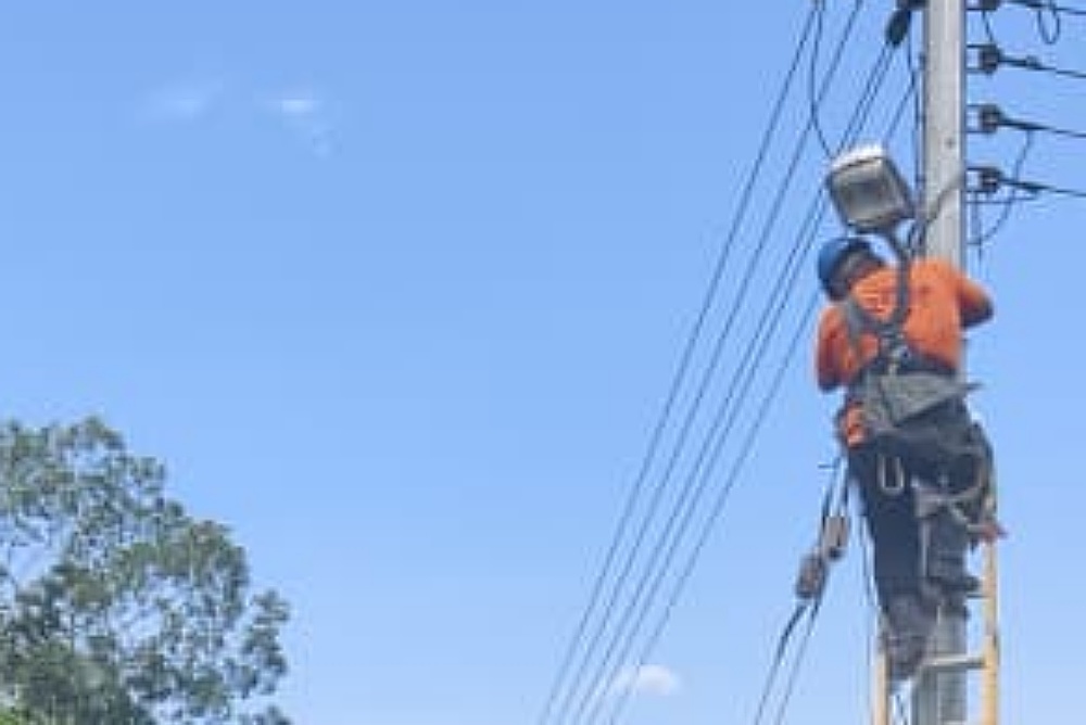 RTP-funded streetlight project underway in Bawang Assan