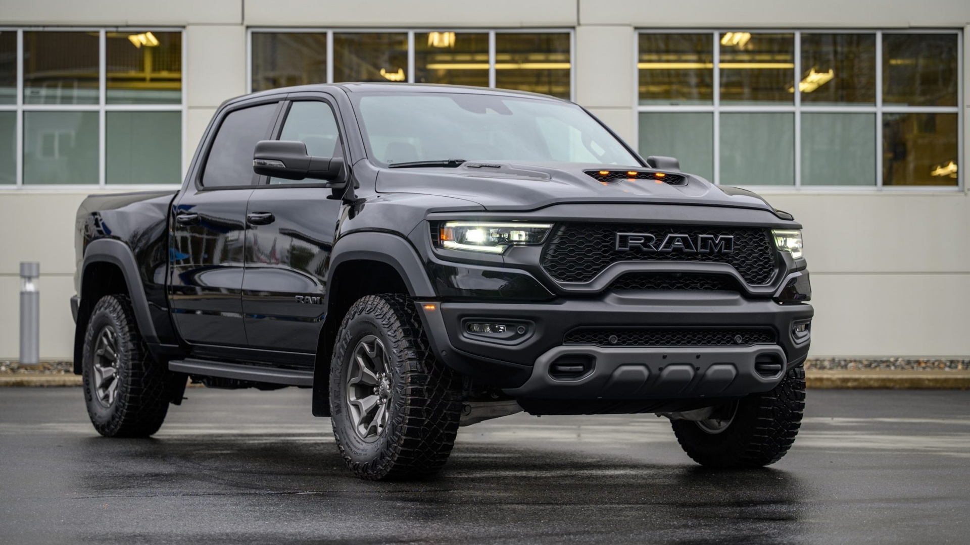 221-Mile Ram TRX Final Edition Selling for $18K Under MSRP Is a Sign of the Times