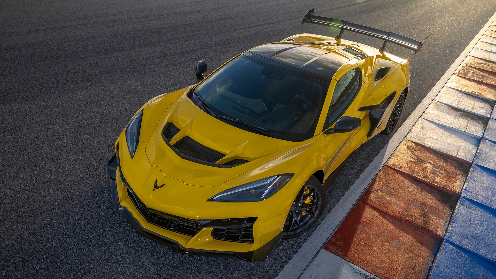 A Stock 2025 Corvette ZR1 Has Already Beaten Chevy's Official 0 to 60 Time