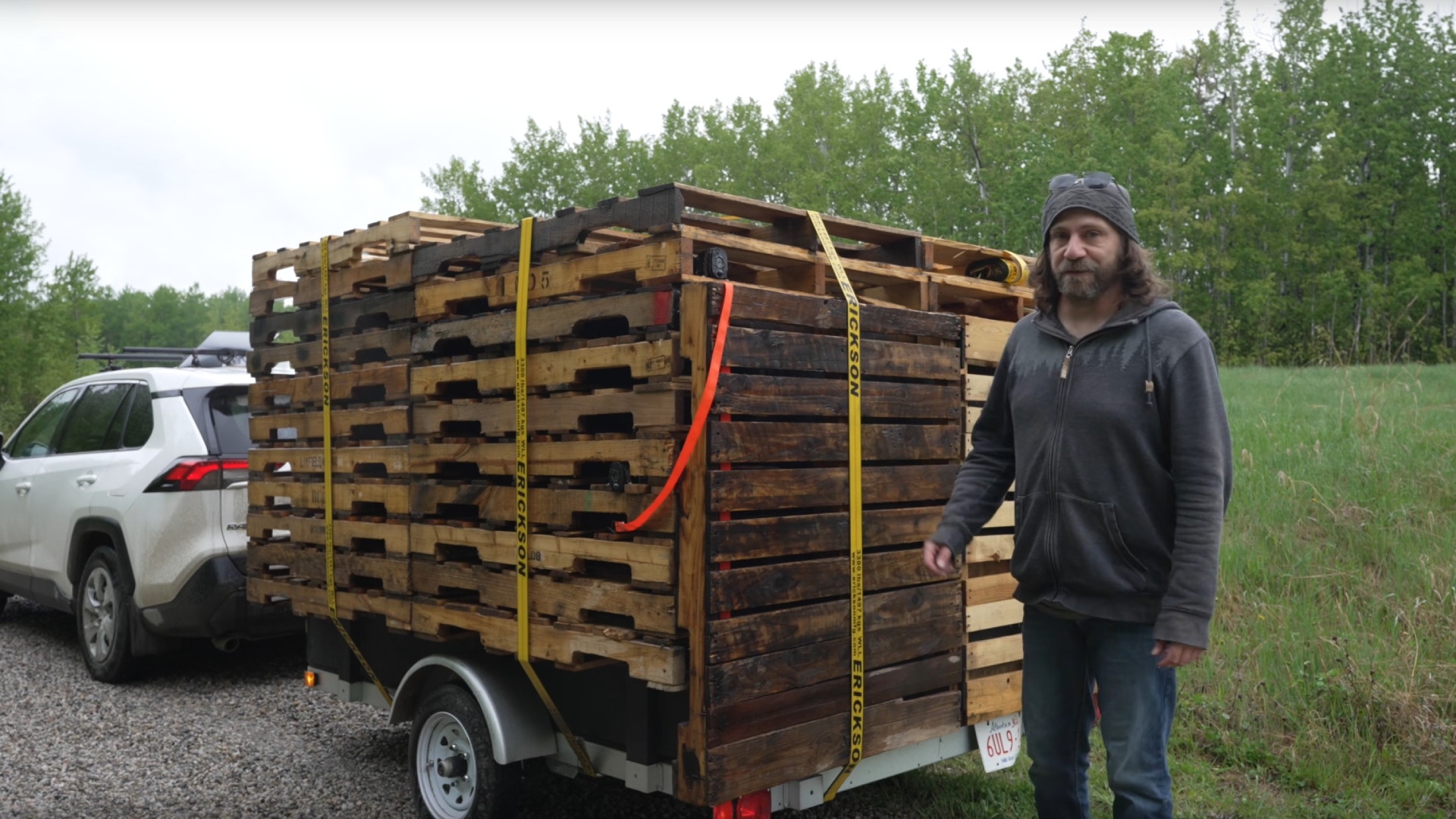 This Stack of Pallets Is Actually a Low Budget Stealth Camper