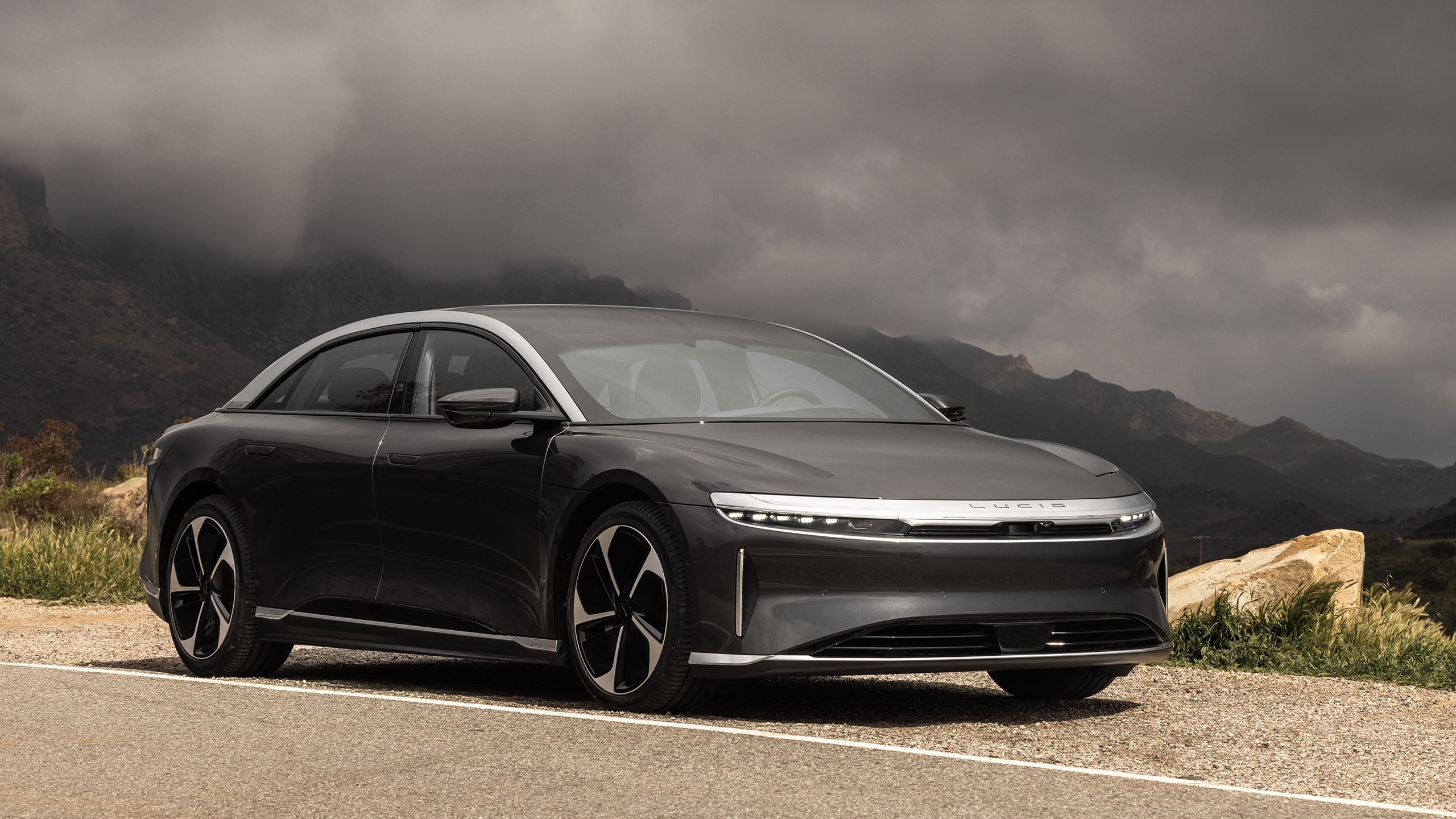 Lucid Bills Customer $1,450 for Tiny Glass Chips on Lease—And That's Just the Start
