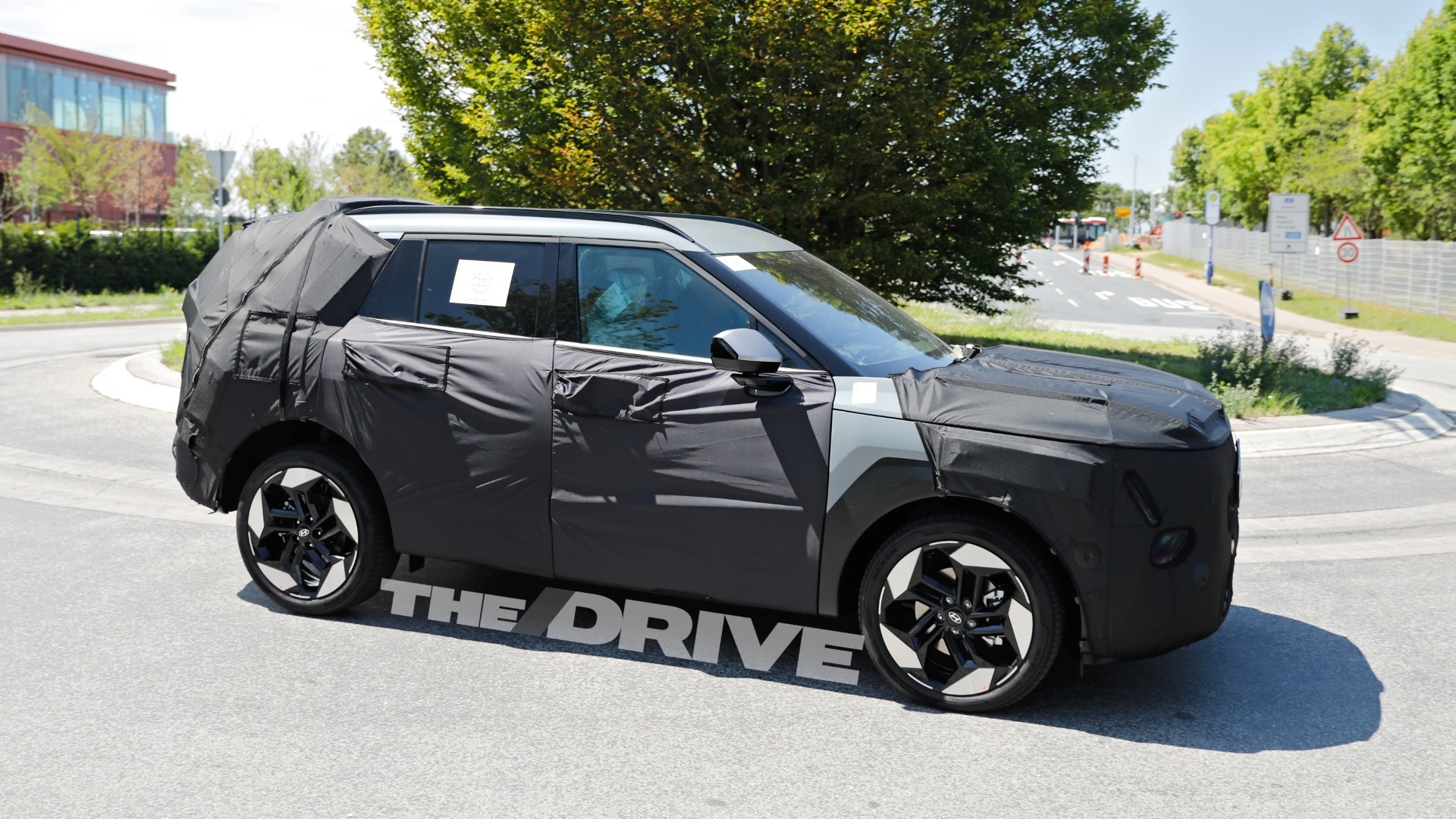 Next-Gen Hyundai Tucson Spied Looking Much Boxier