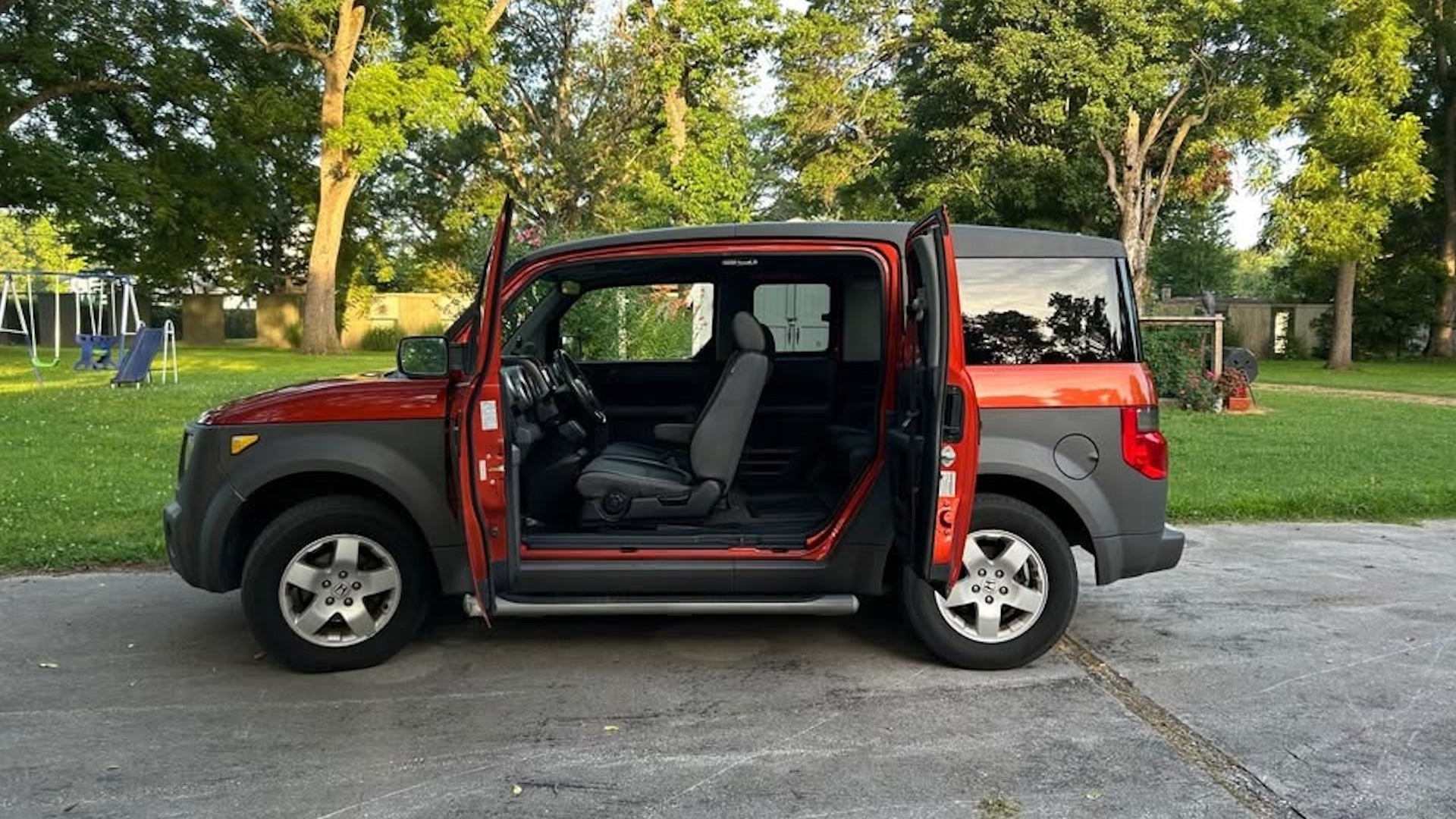I'm Looking At a Honda Element Tonight, and Good Luck Talking Me Out of It