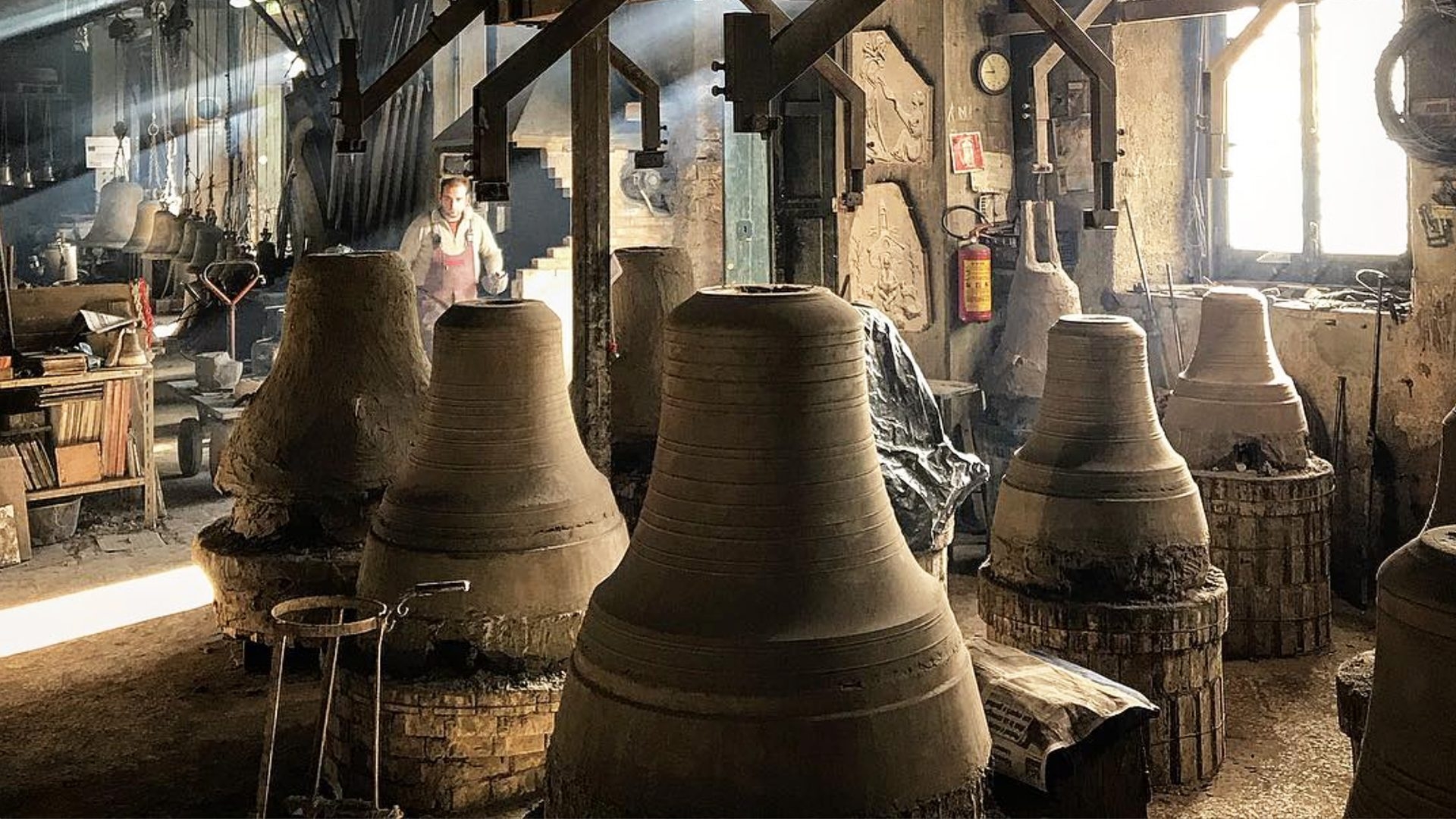 Who makes the Vatican's bells?