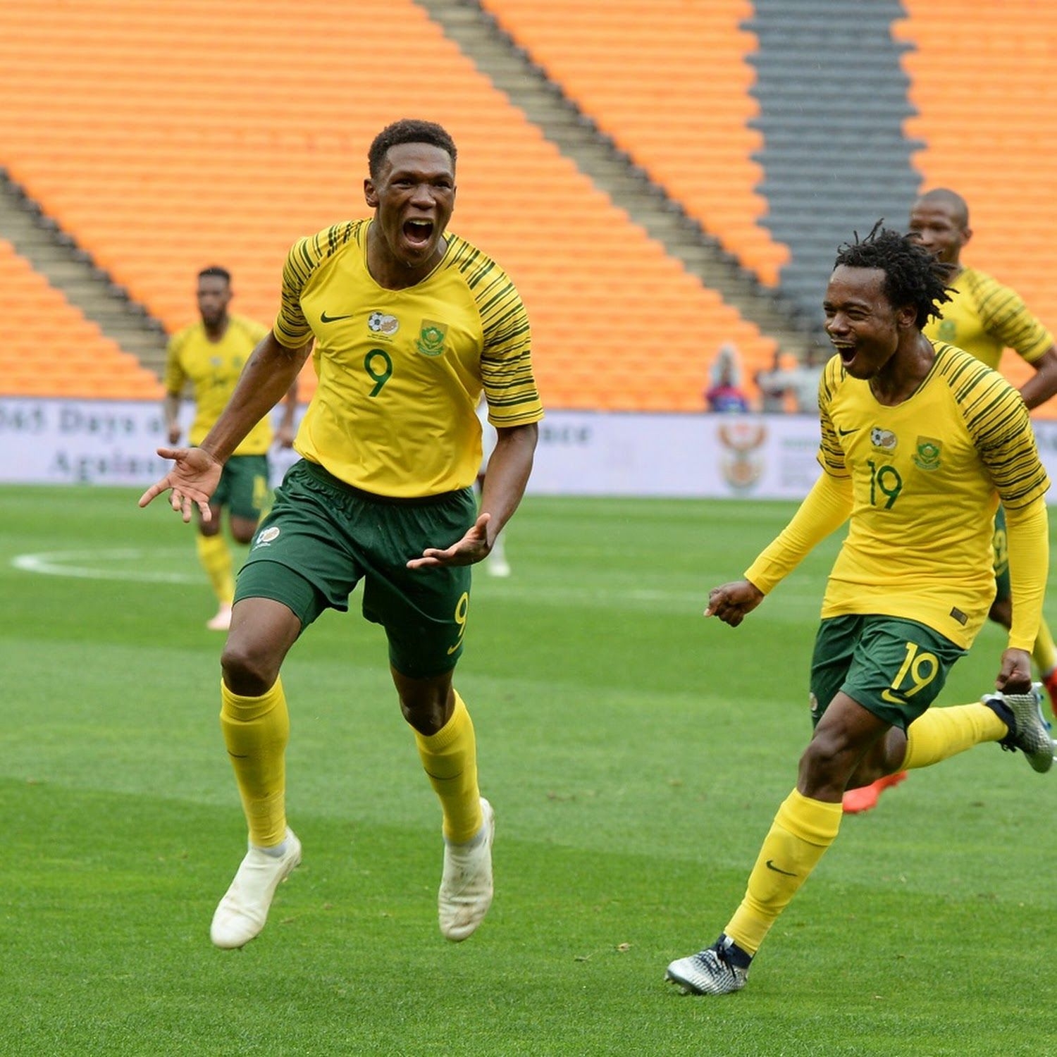 Long-term Kaizer Chiefs target Percy Tau officially a free agent!