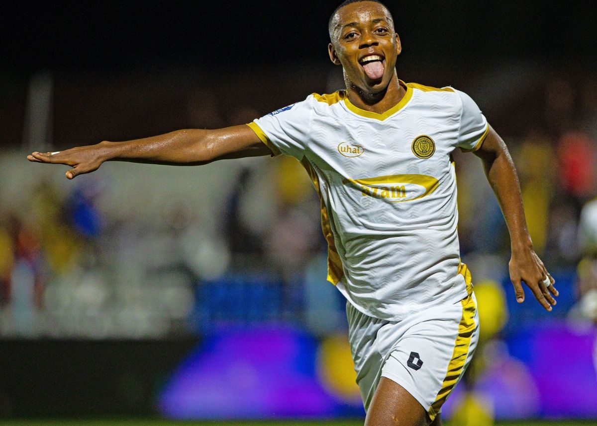 Kaizer Chiefs transfers: Ighodaro, Mayele, Salum, R74 million offer