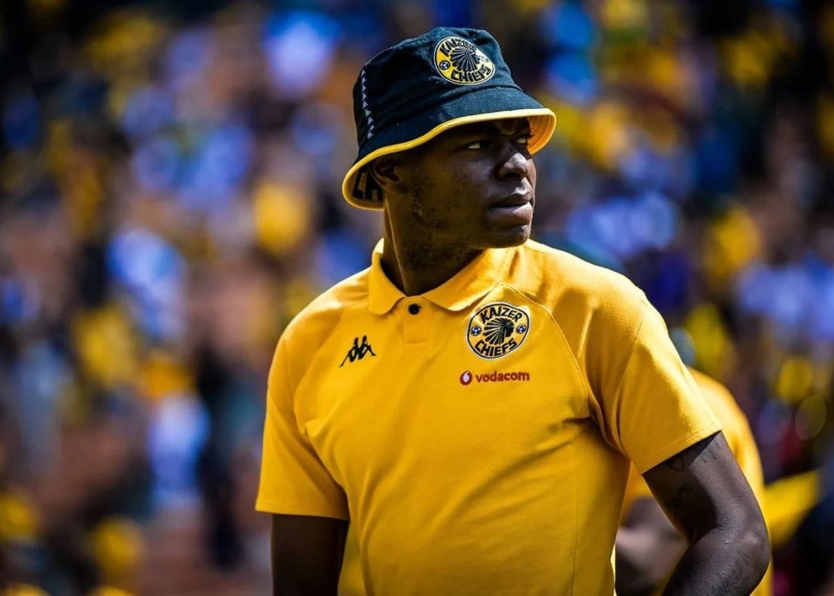 Kaizer Chiefs tie down Zitha Kwinika