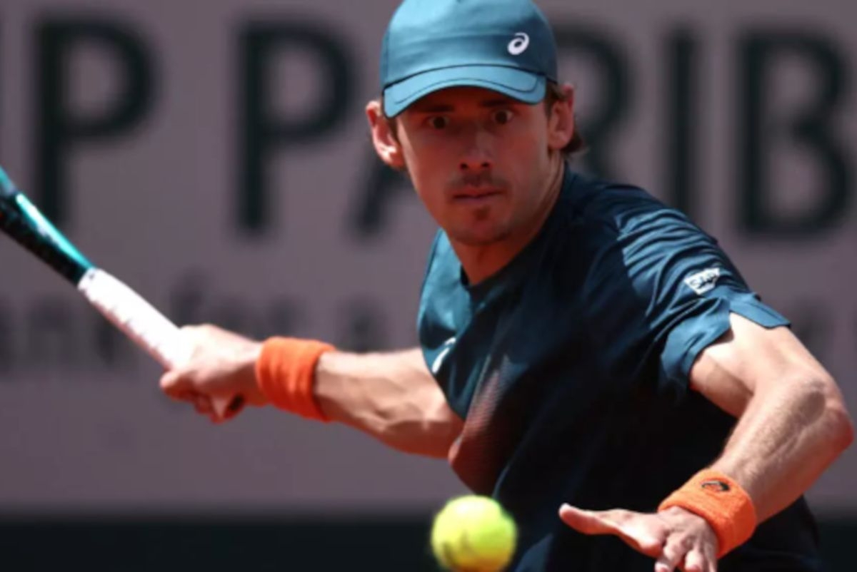 Alex de Minaur blames 'too much tennis' for early French Open exit