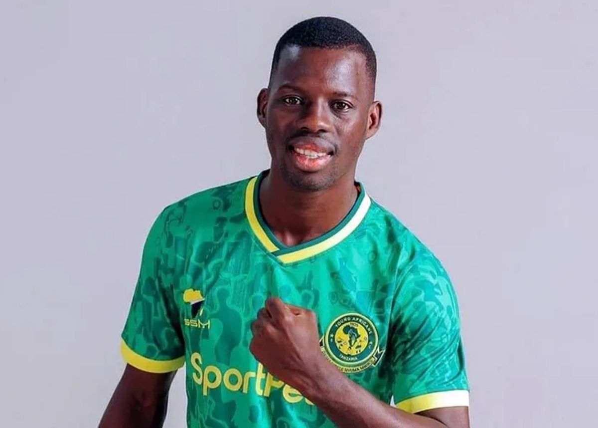 Kaizer Chiefs to sign West African midfielder?