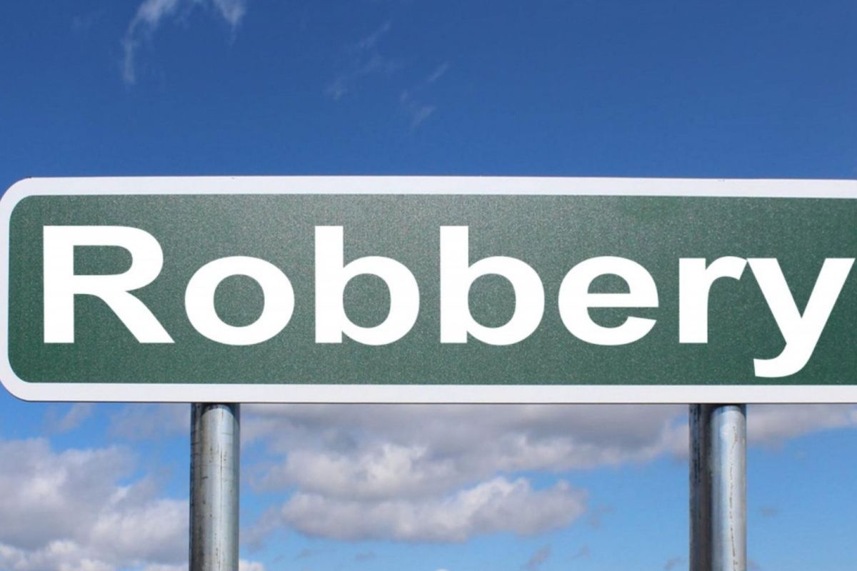Manhunt for suspects who allegedly robbed church members